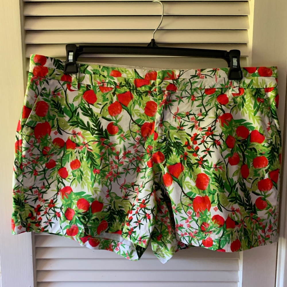 Crown & Ivy Shorts
